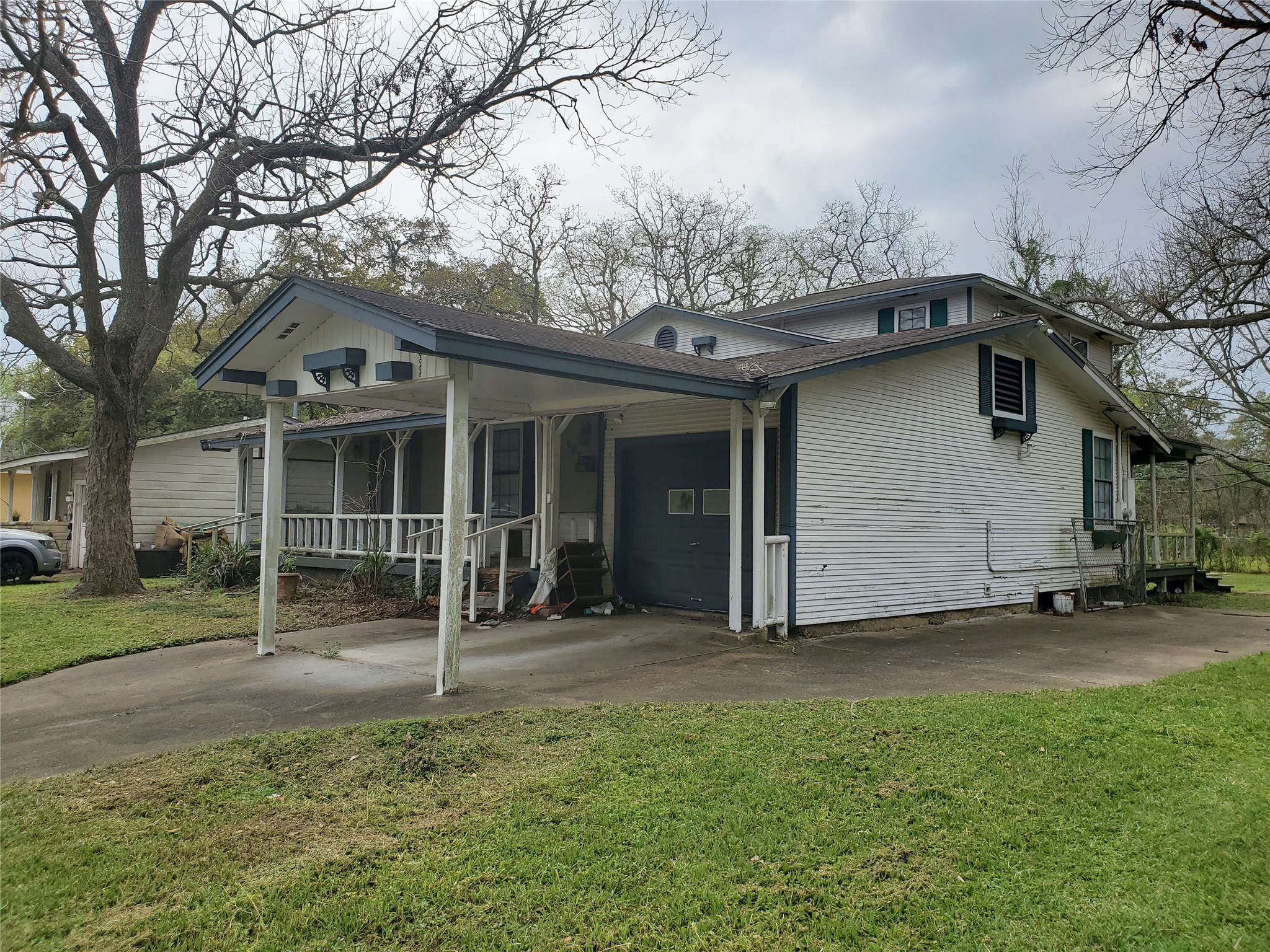 Listing photo 1