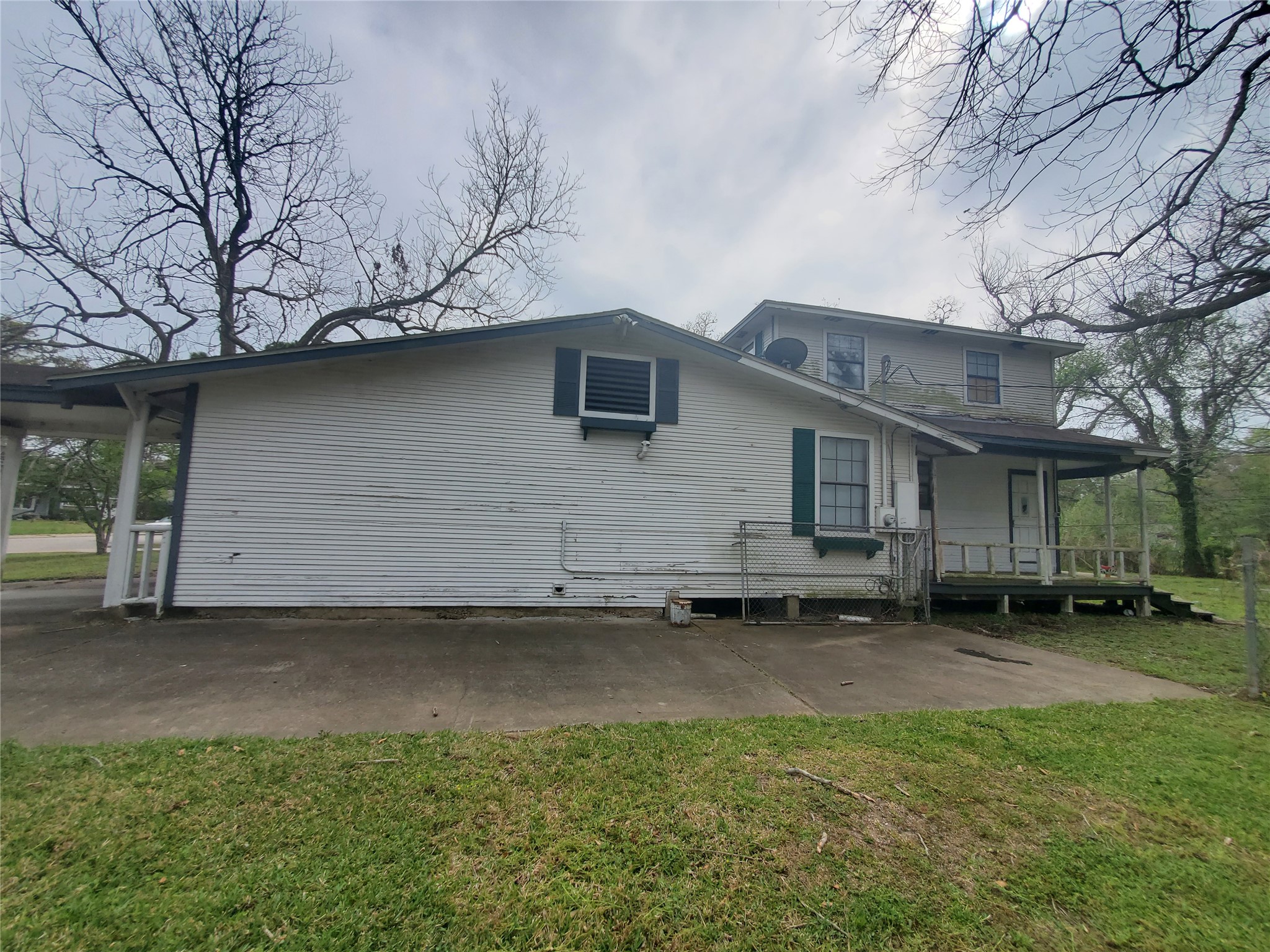 Listing photo 1