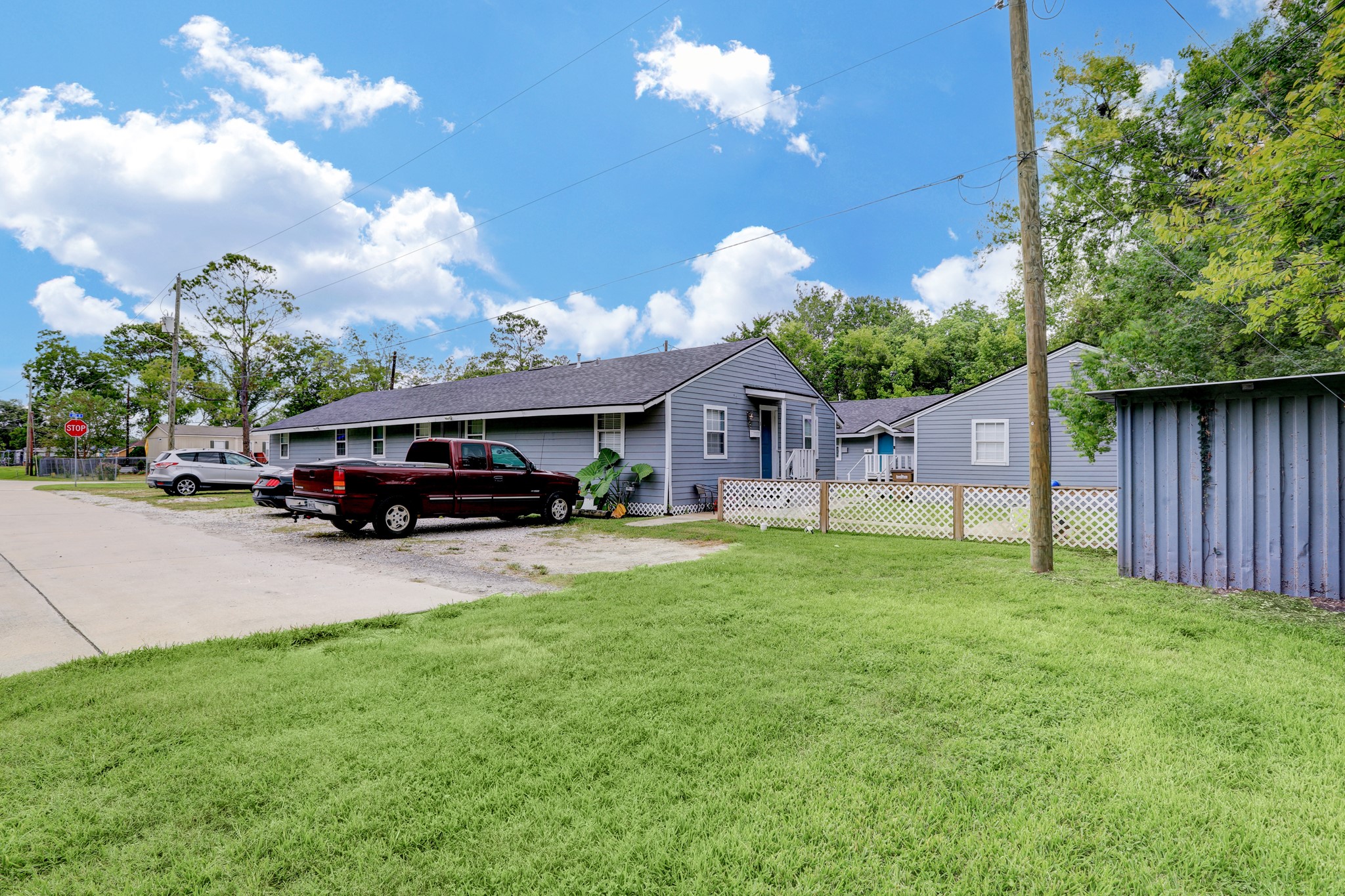 Listing photo 1