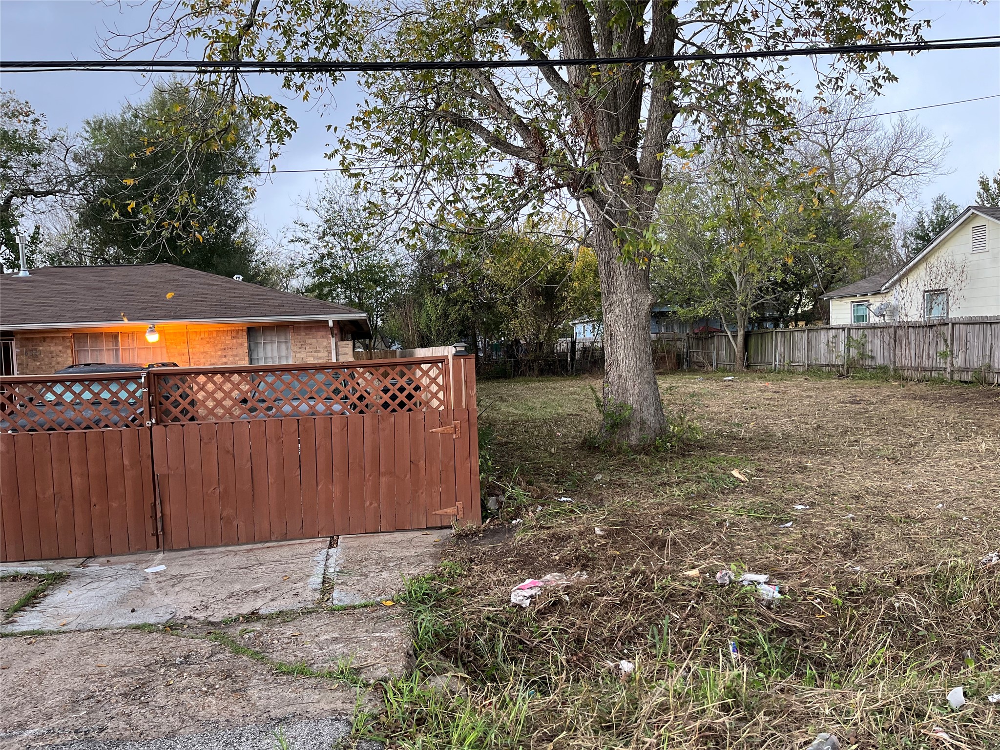 Listing photo 4