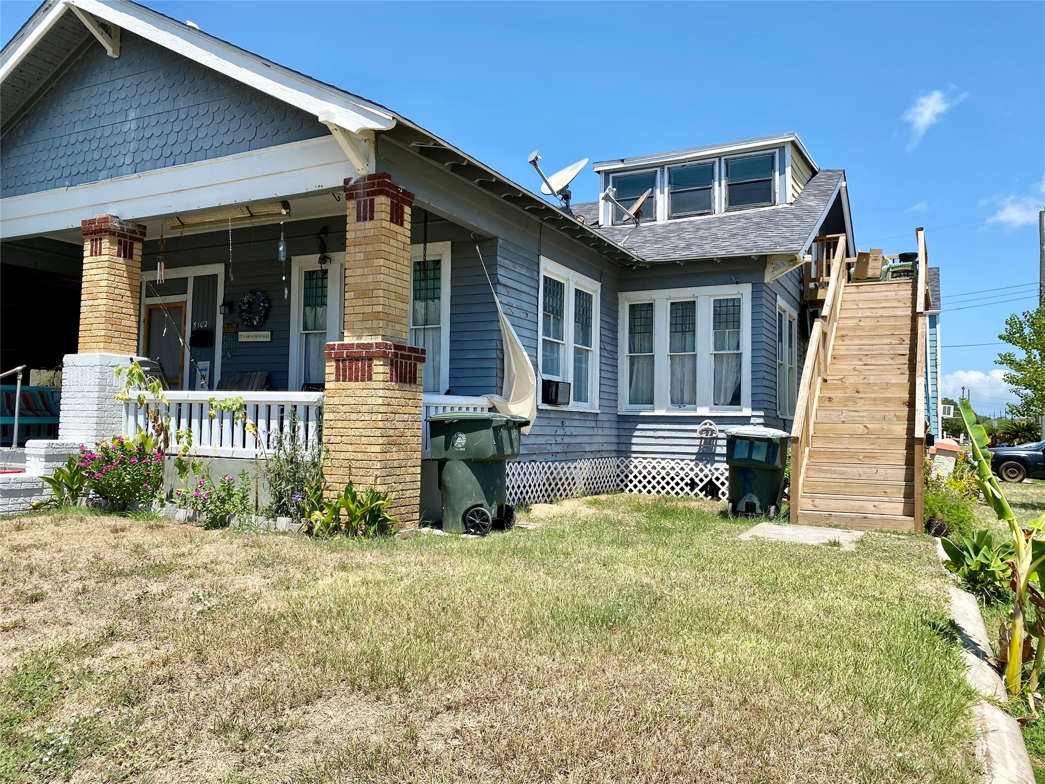 Listing photo 3