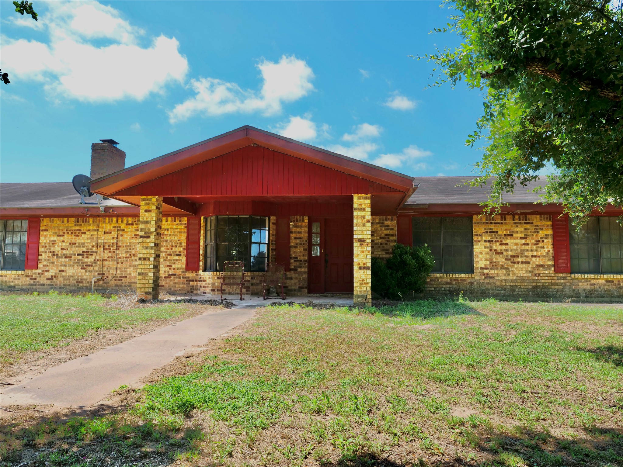 Listing photo 1