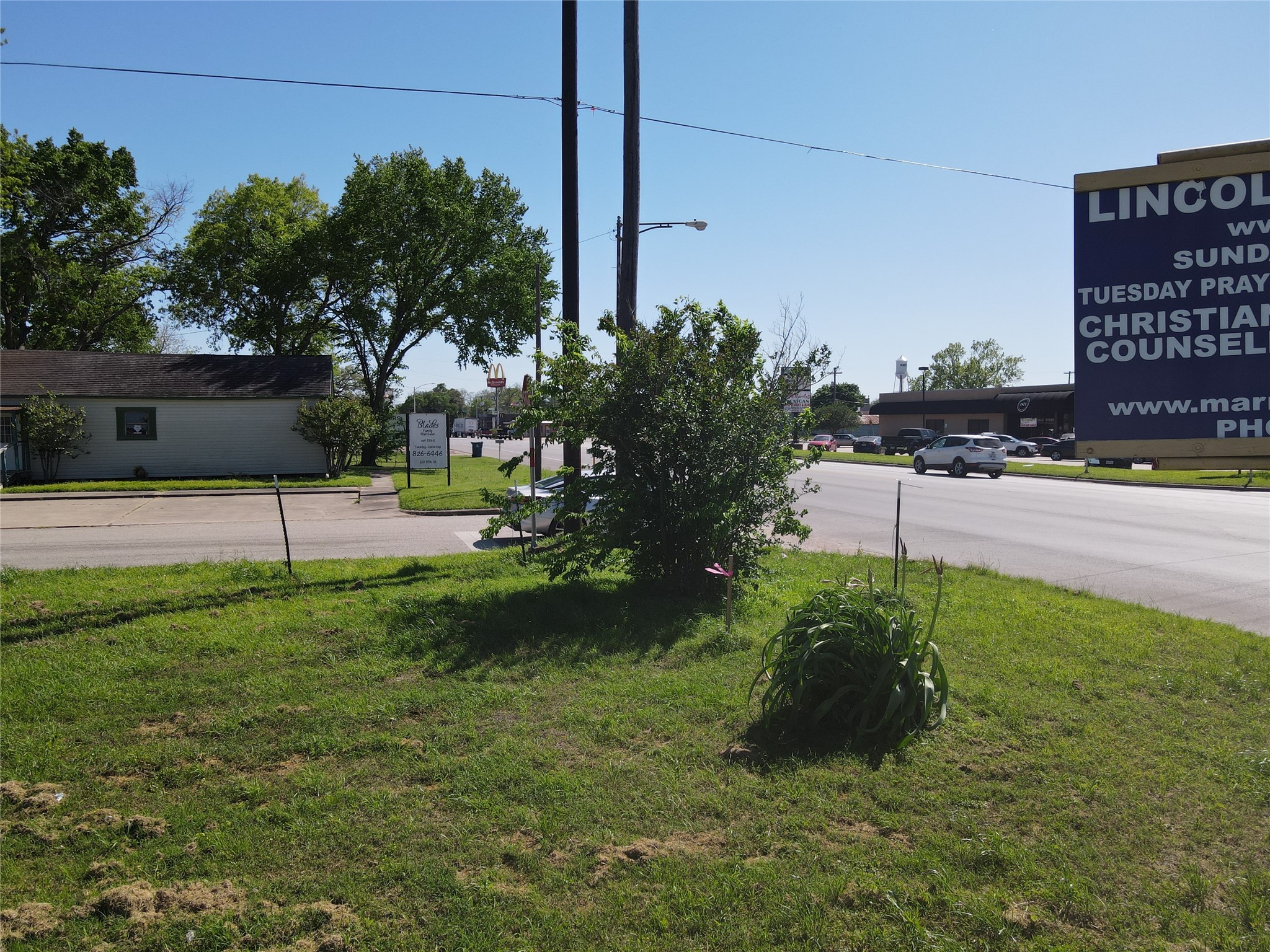 Listing photo 1