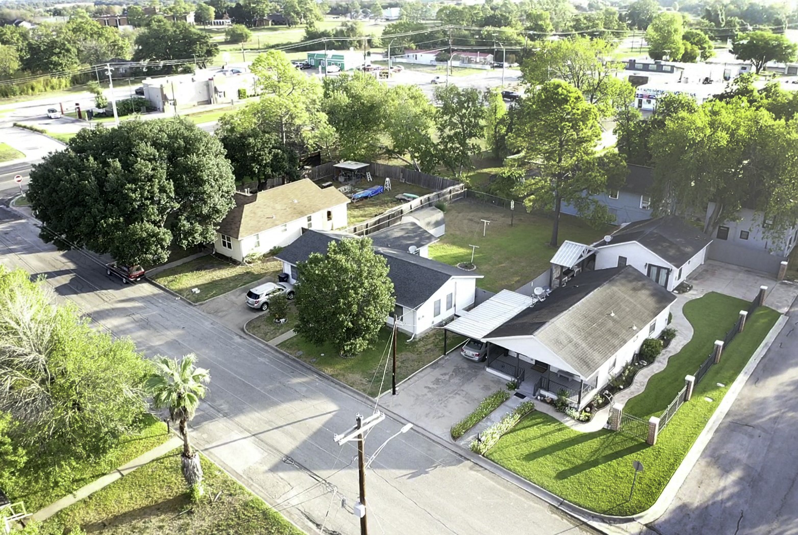 Listing photo 5