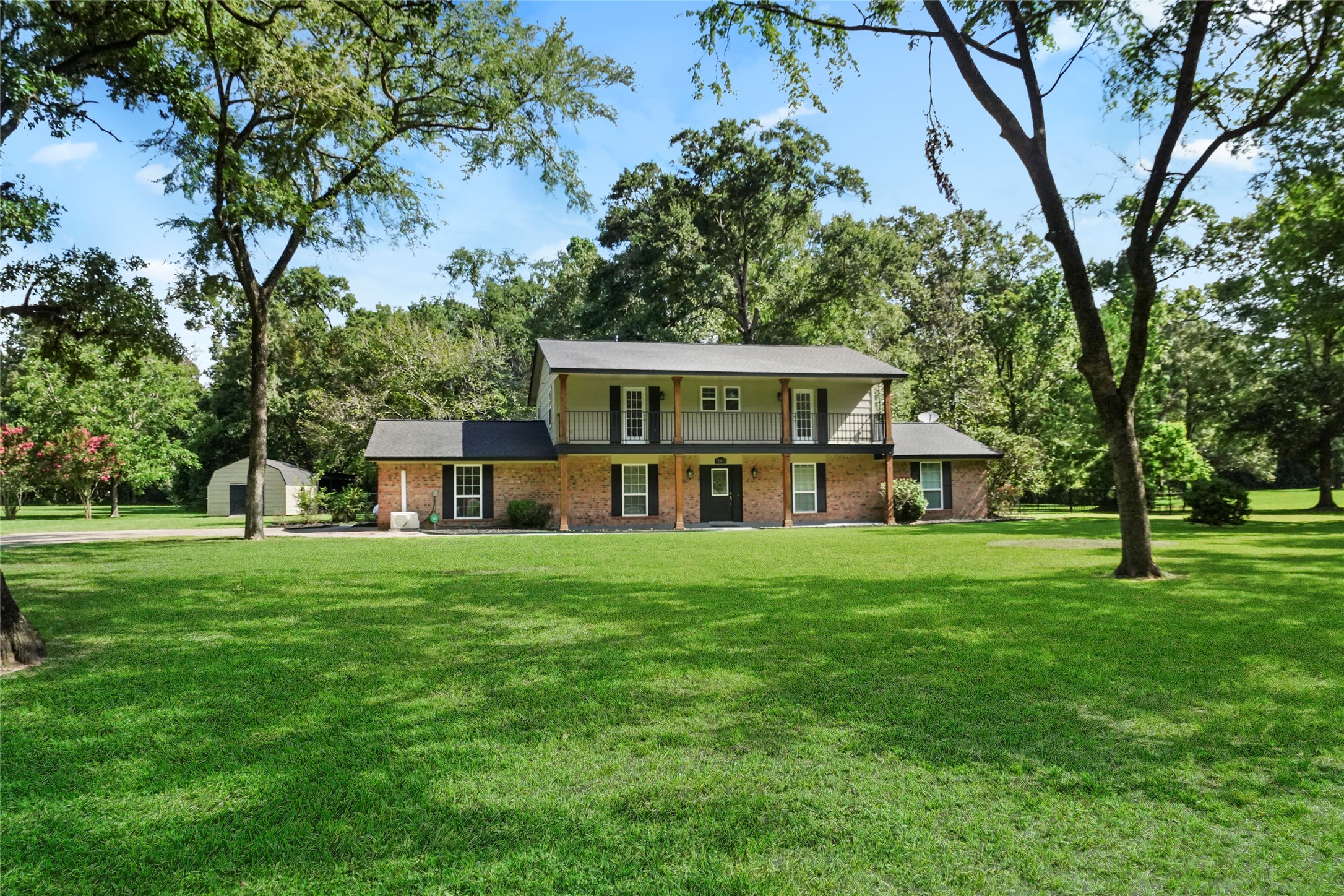 Listing photo 1