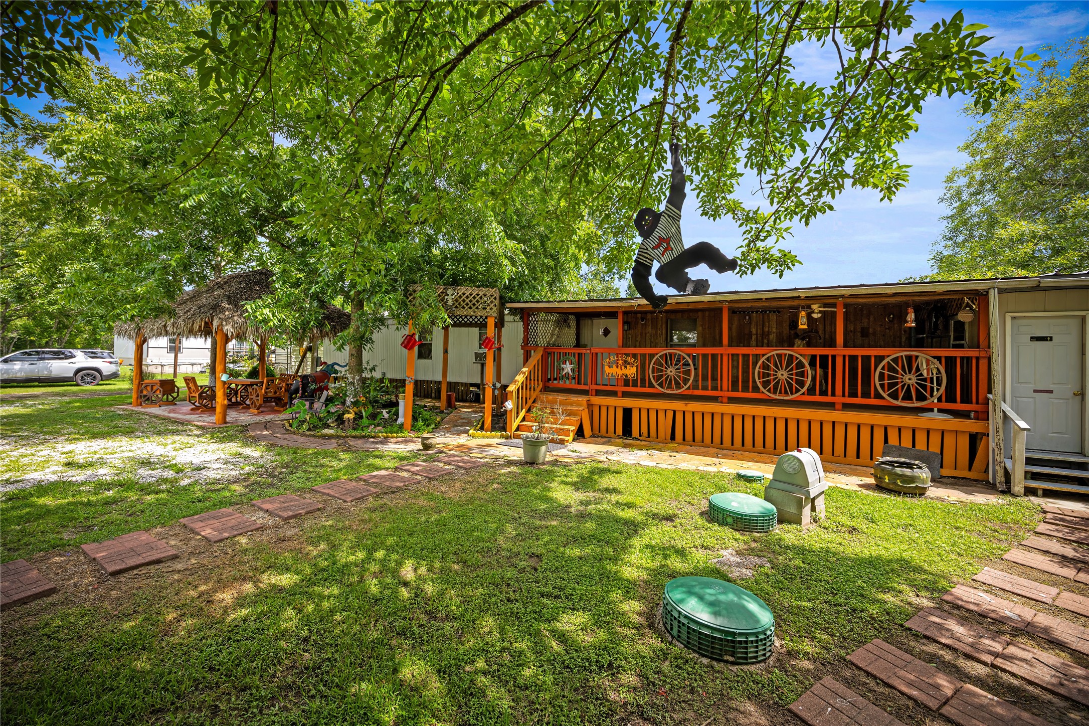 Listing photo 5