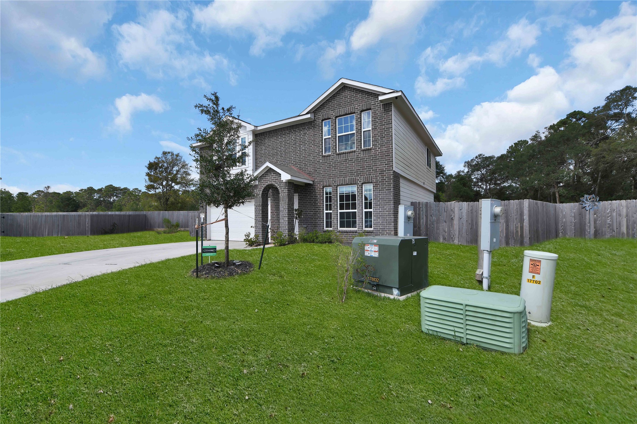 Listing photo 1