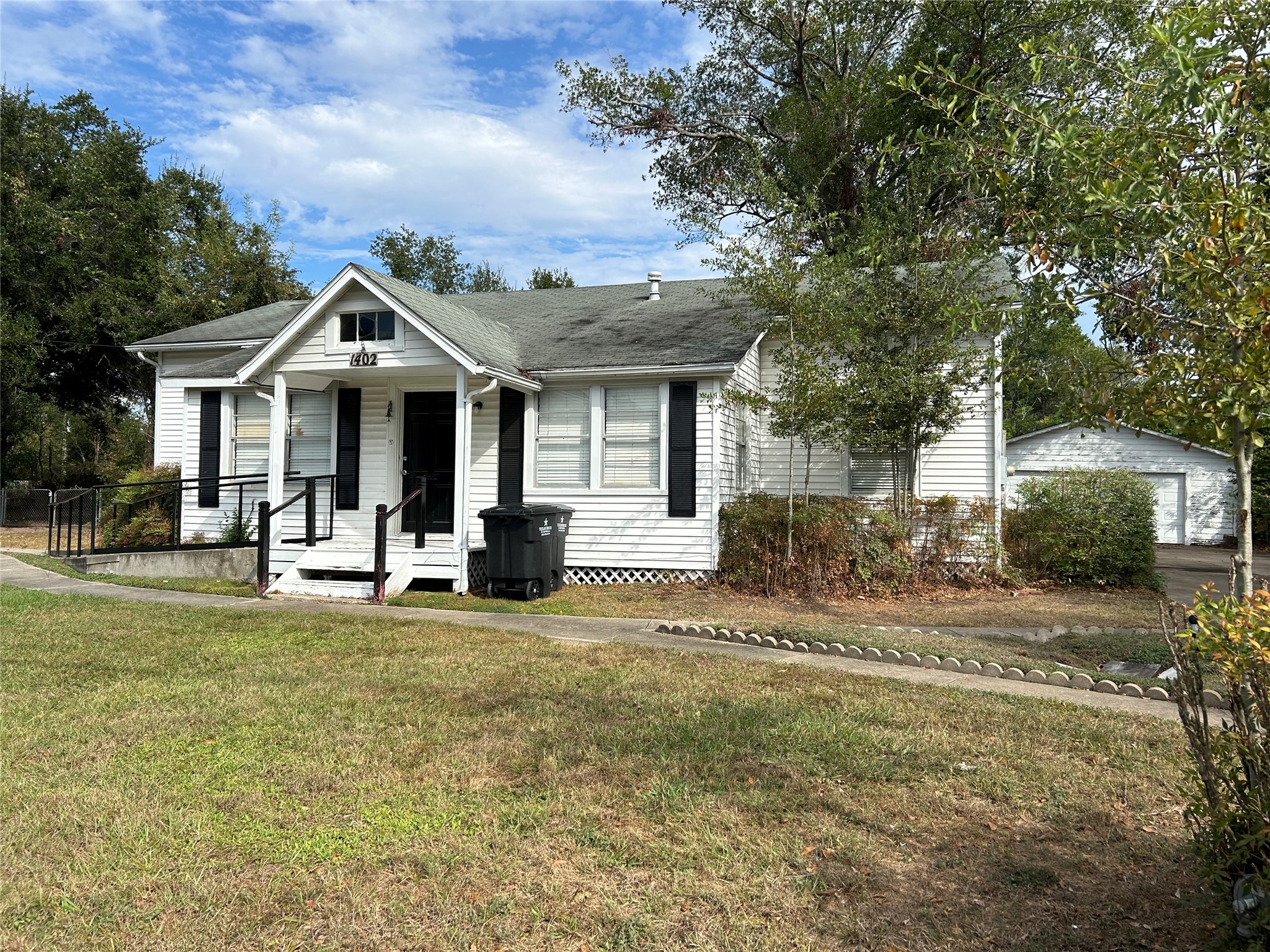 Listing photo 4