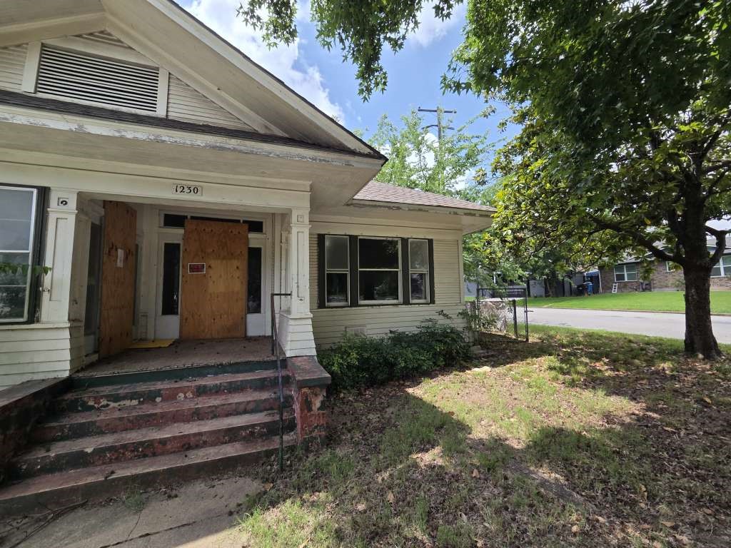 Listing photo 3