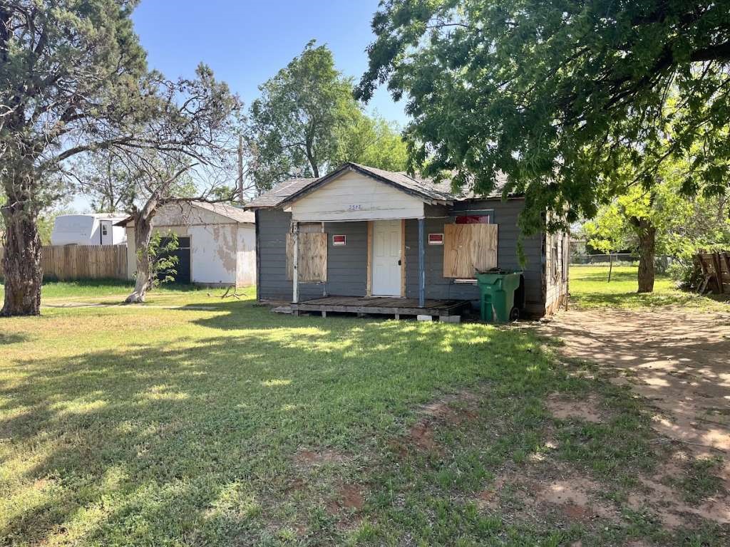 Listing photo 1