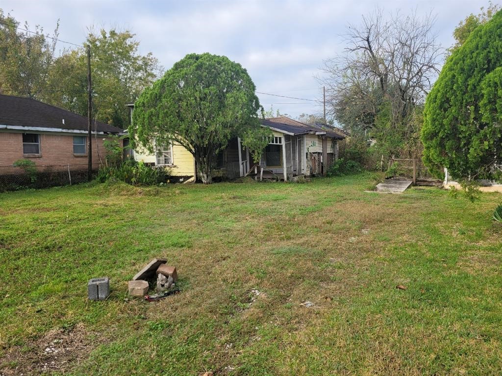 Listing photo 3