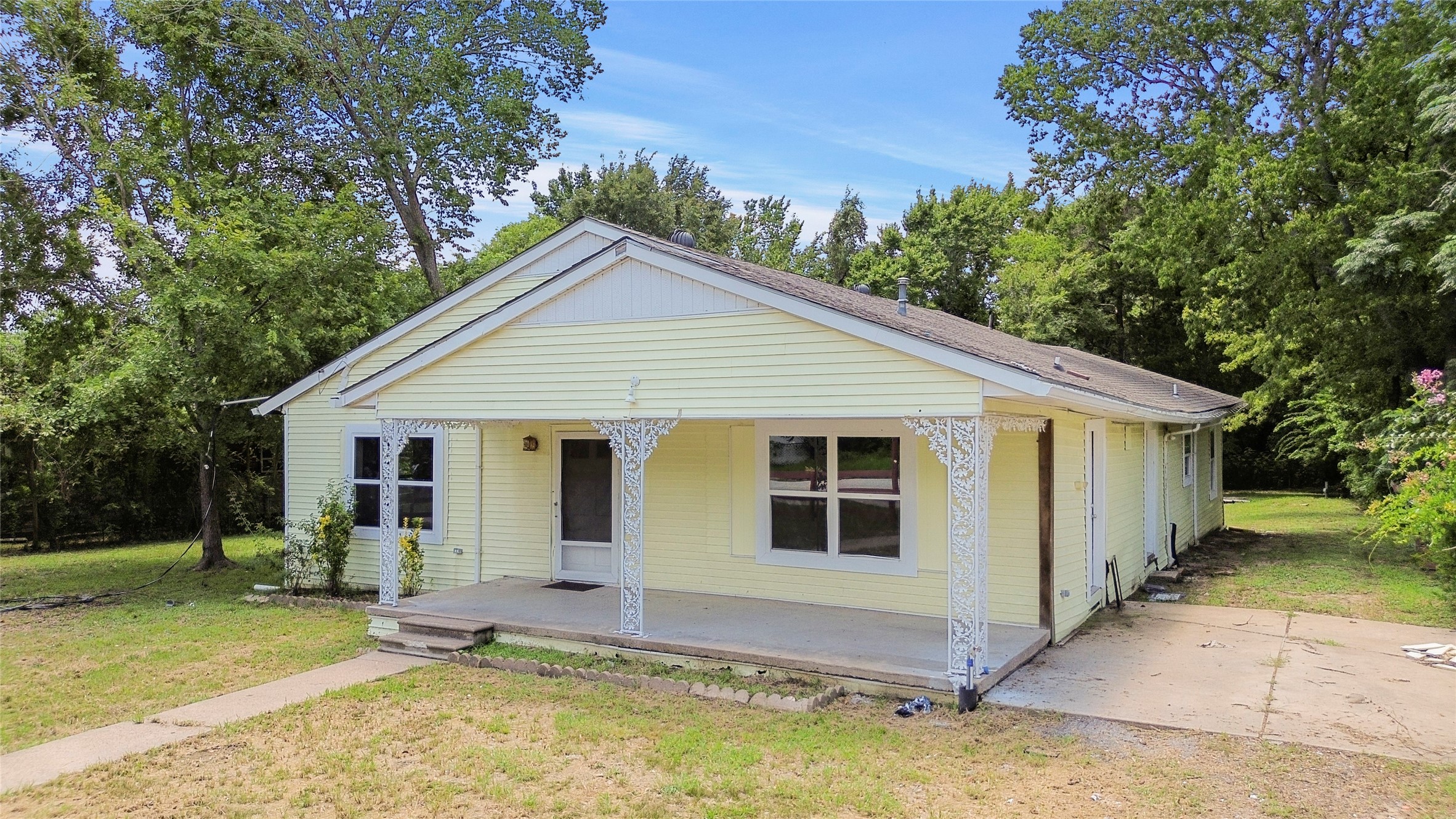 Listing photo 3