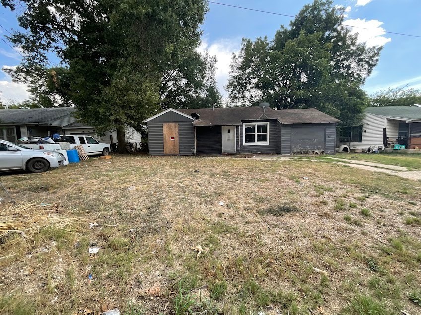 Listing photo 1