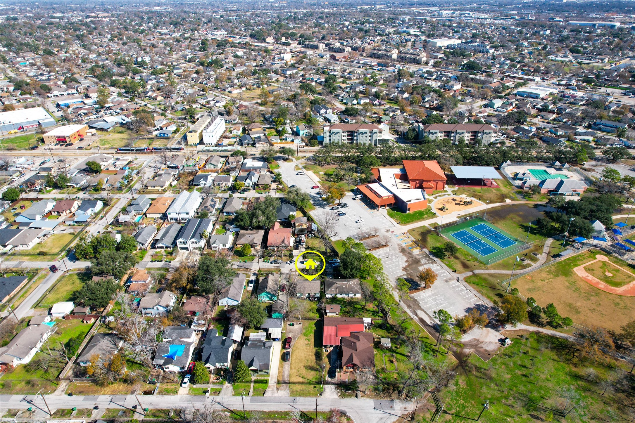 Listing photo 1