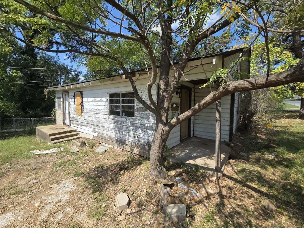 Listing photo 1