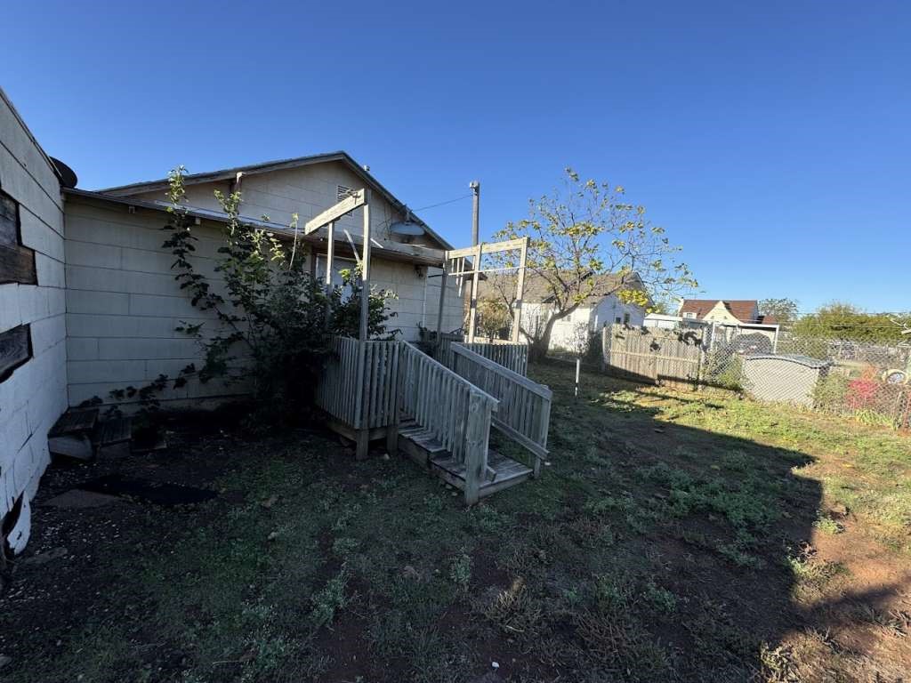 Listing photo 5