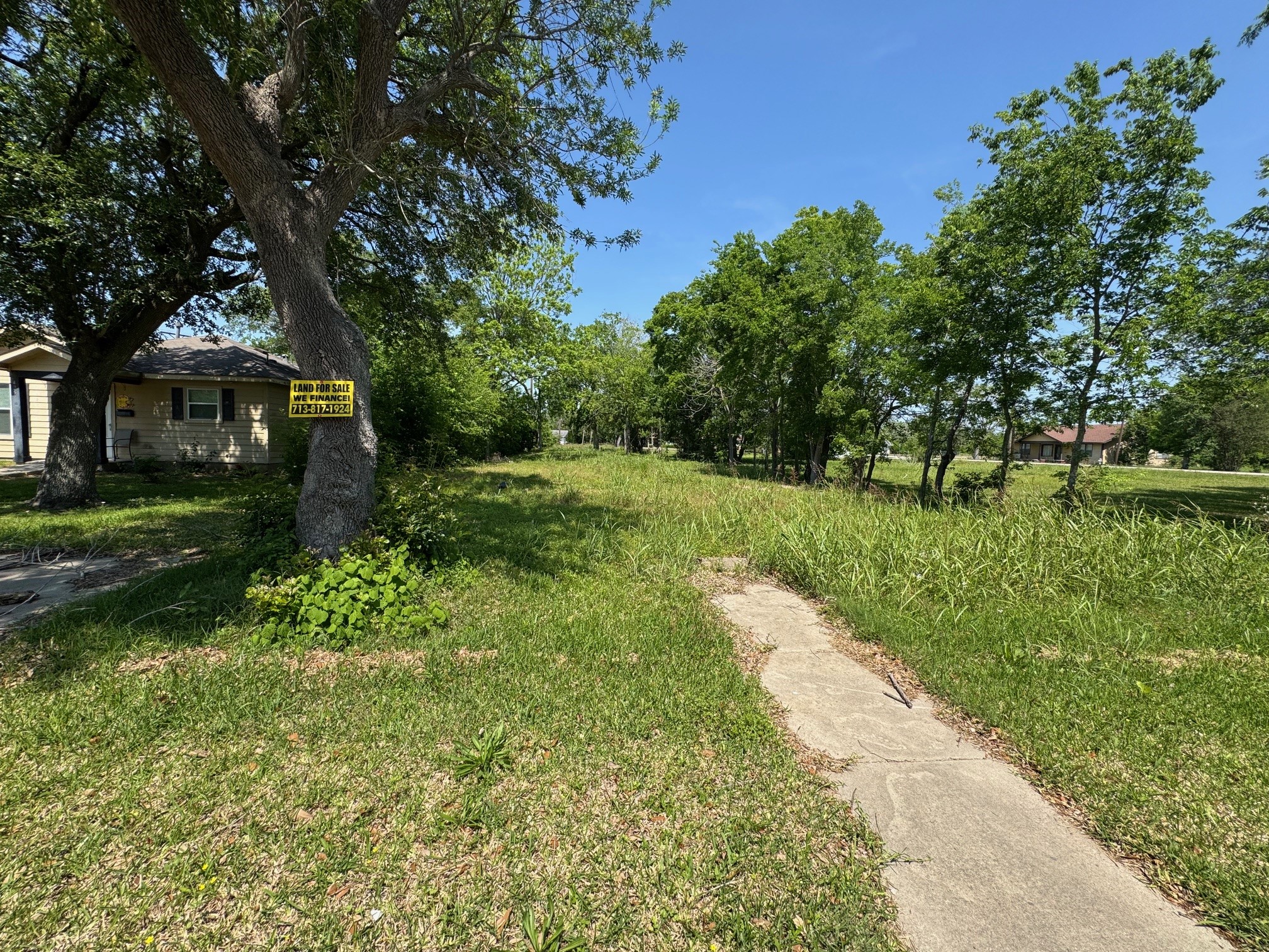 Listing photo 3