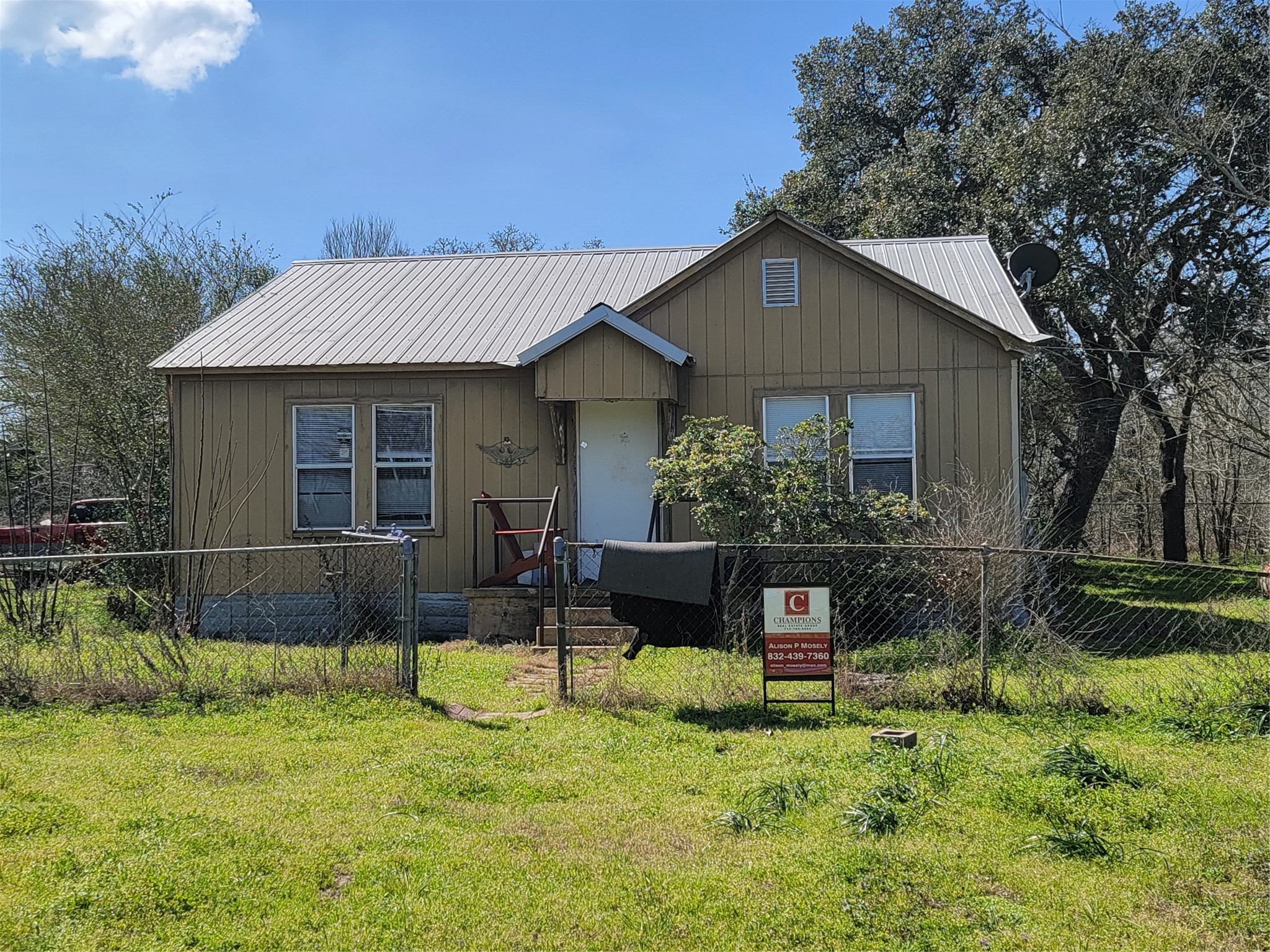 Listing photo 1