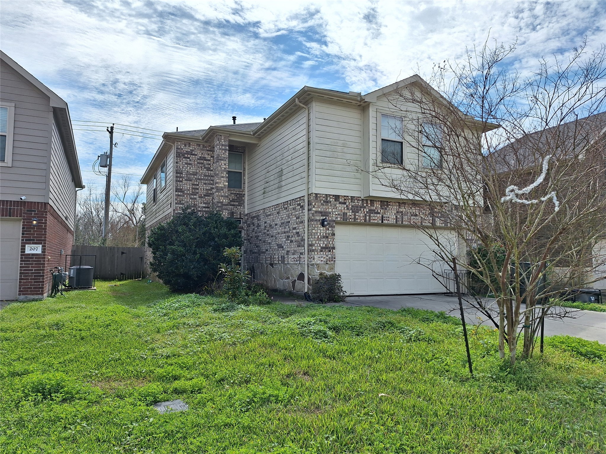 Listing photo 1