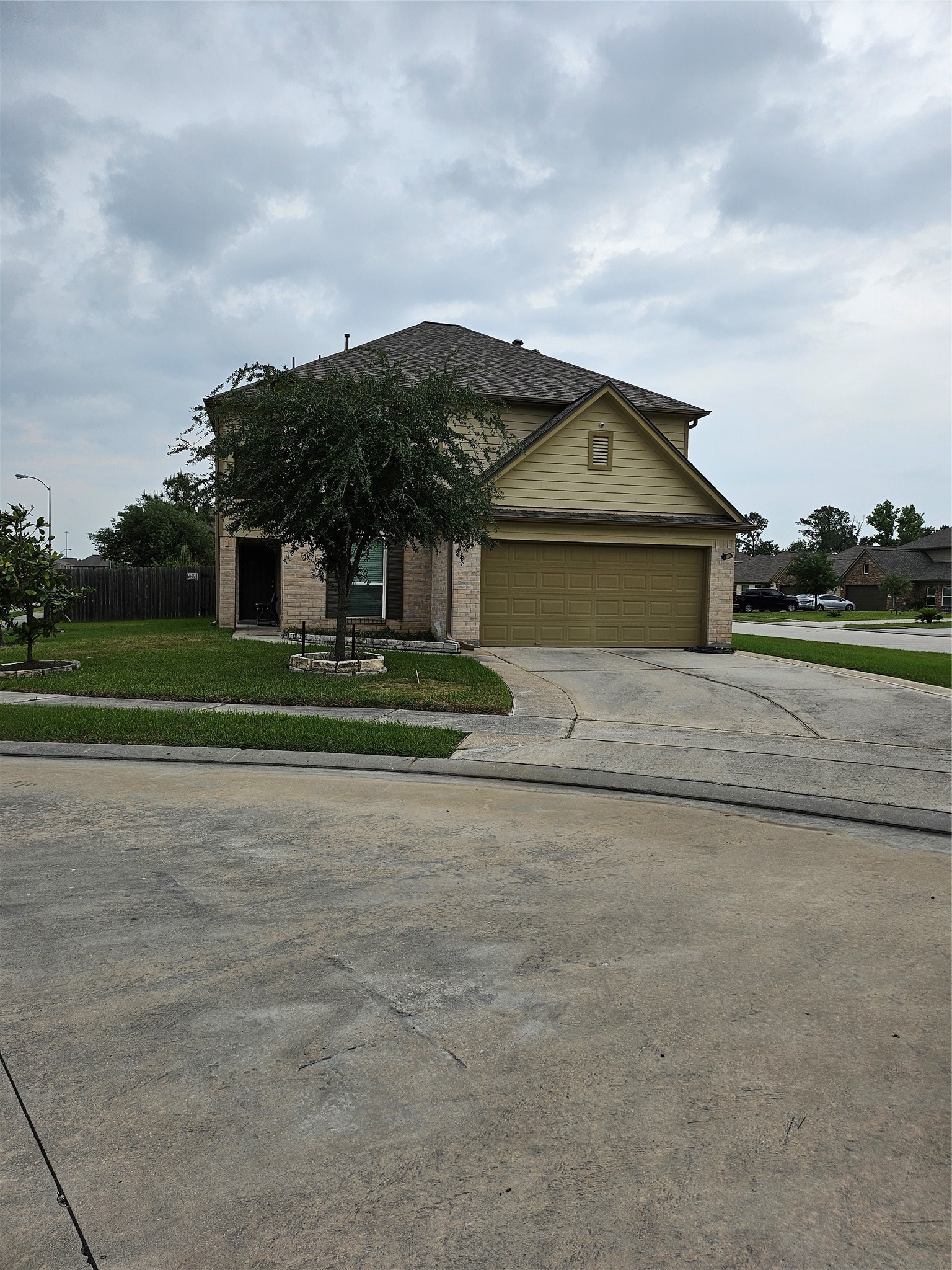 Listing photo 1