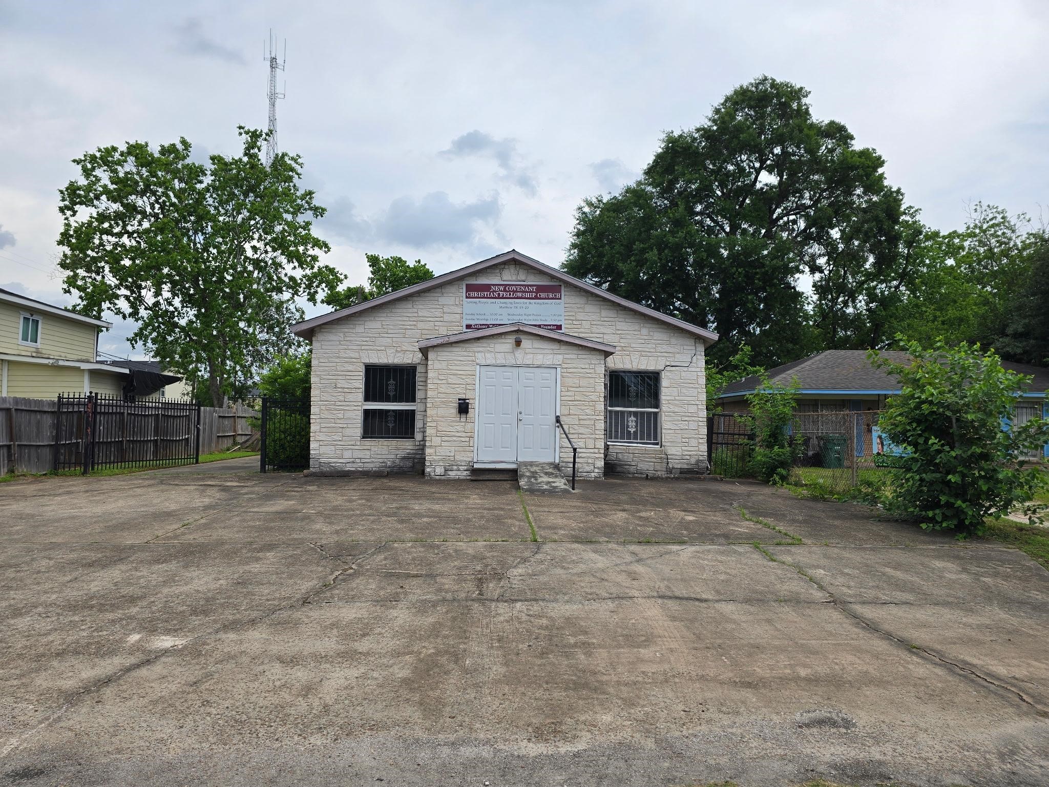 Listing photo 4