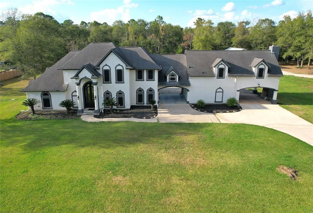 Listing photo 1