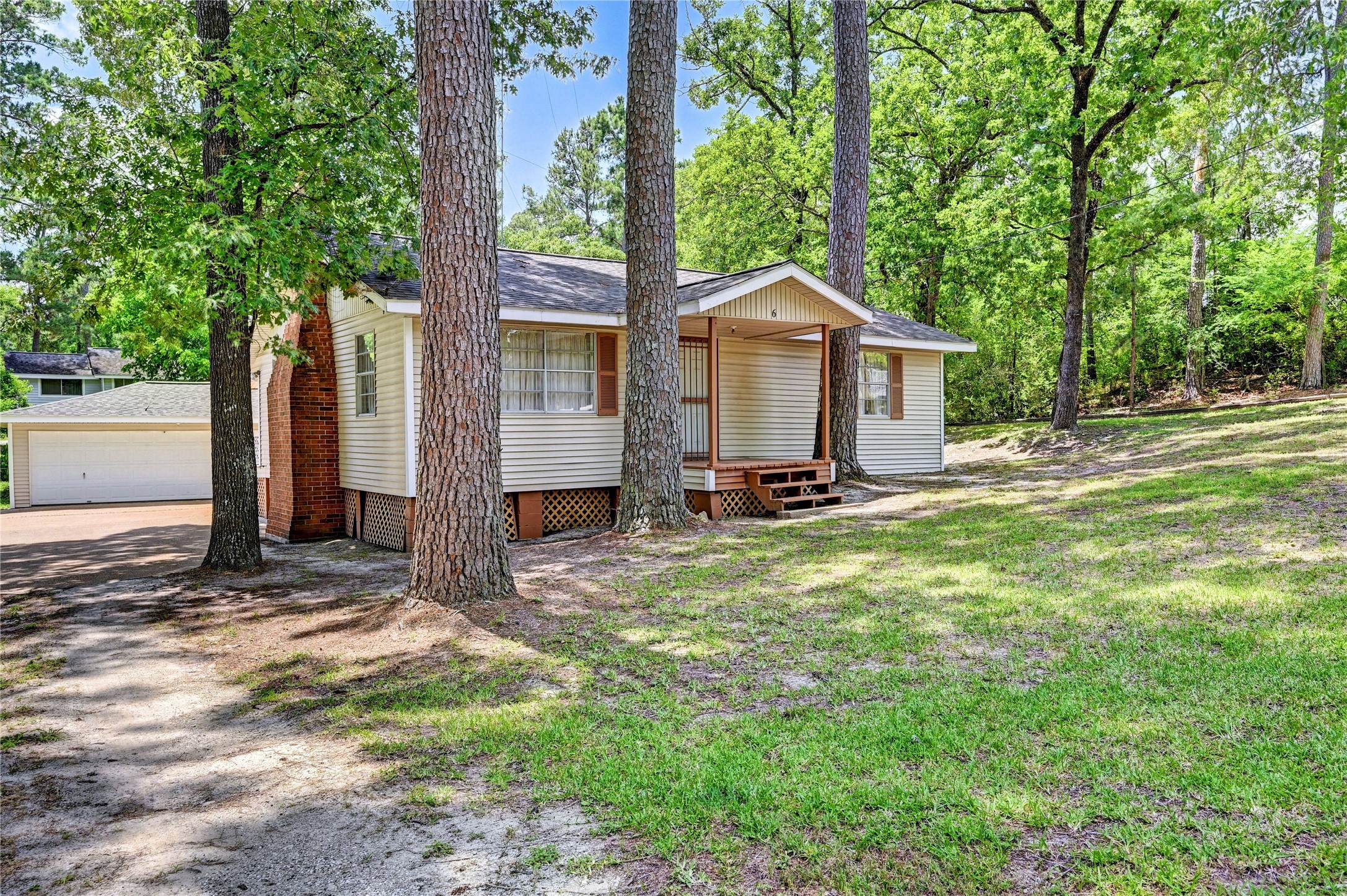 Listing photo 4