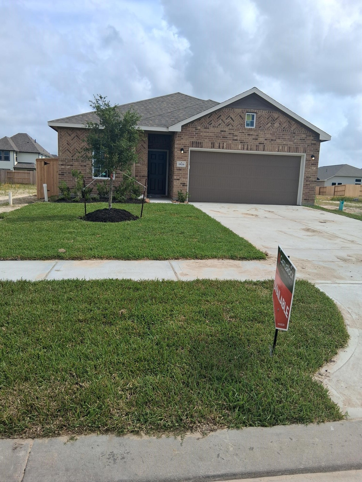 Listing photo 1