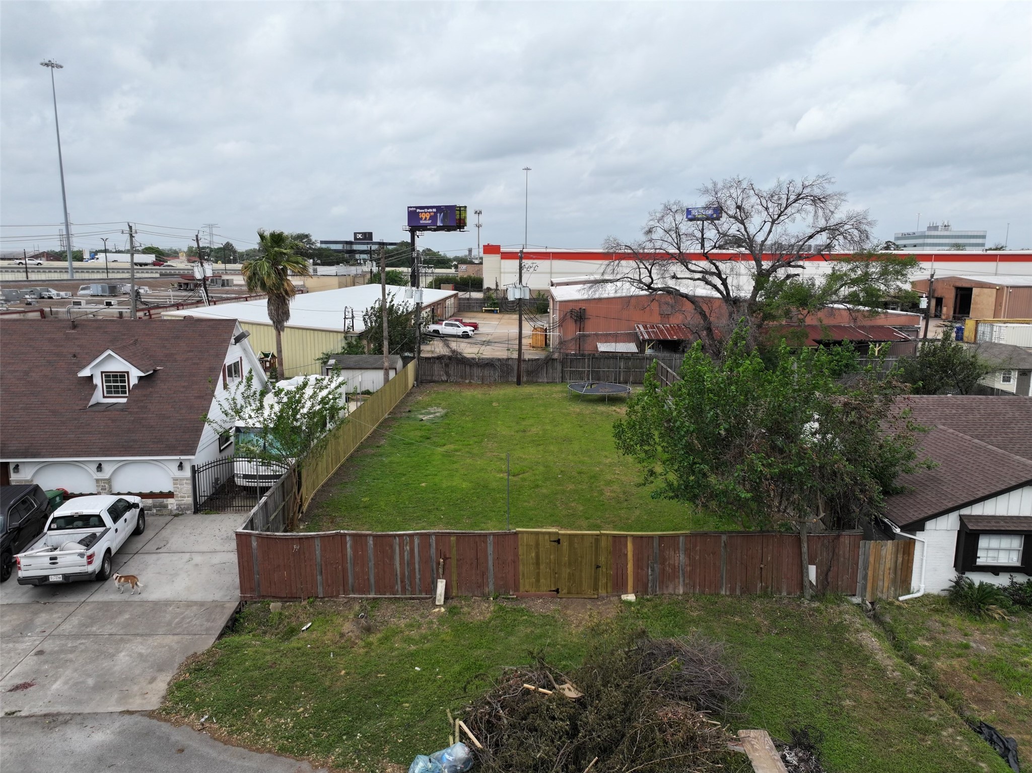 Listing photo 1