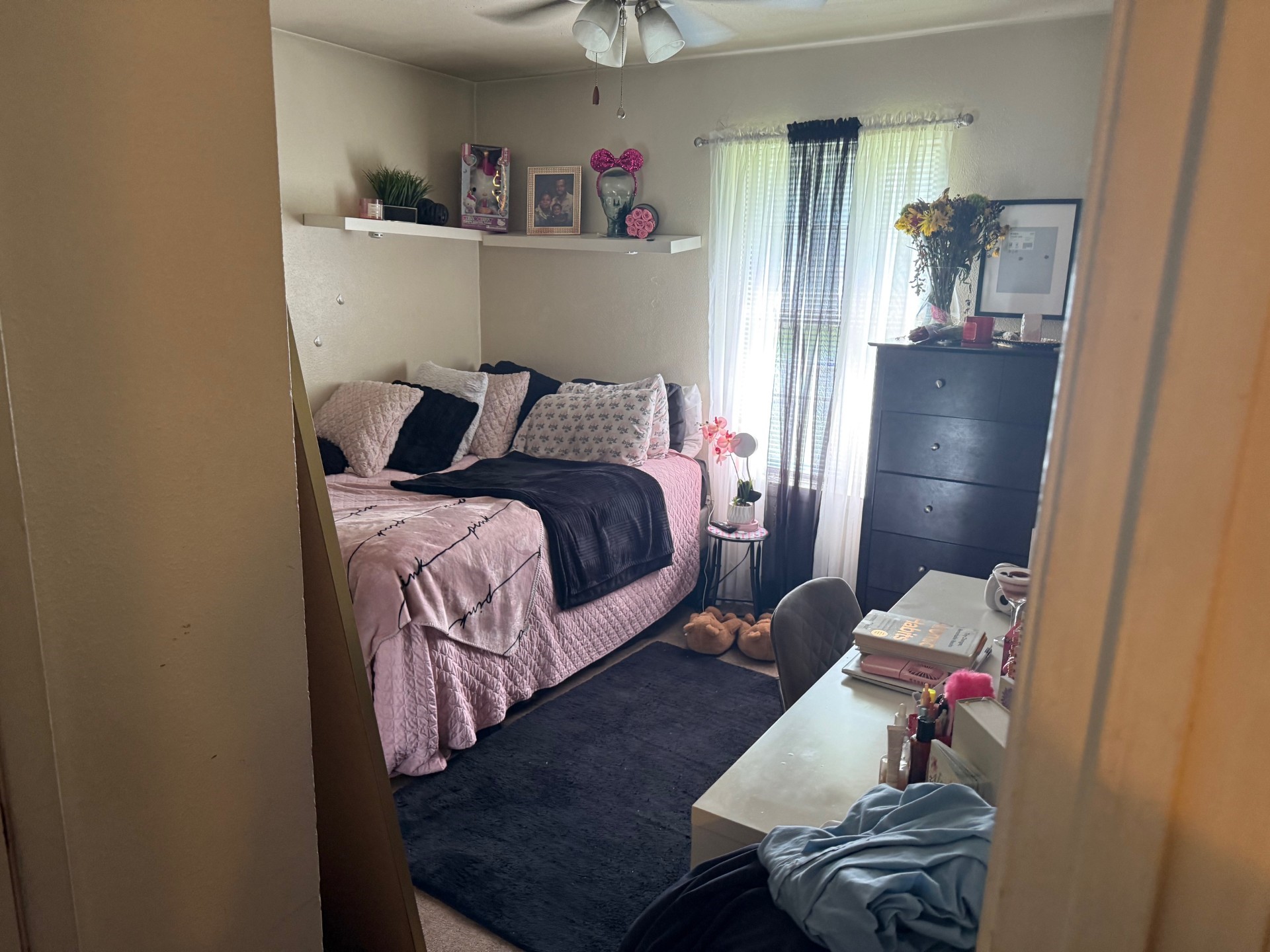 Listing photo 5