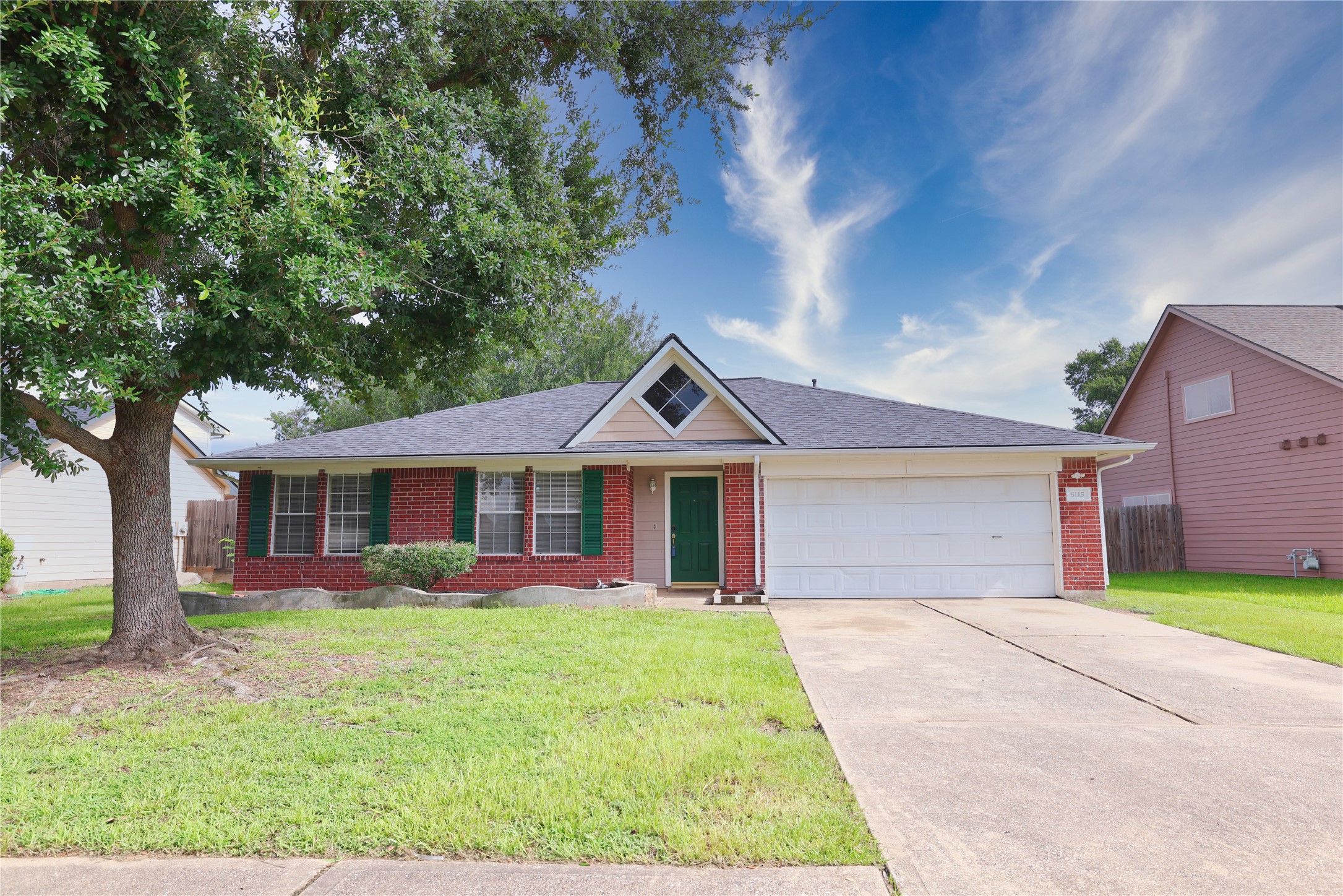 Listing photo 1