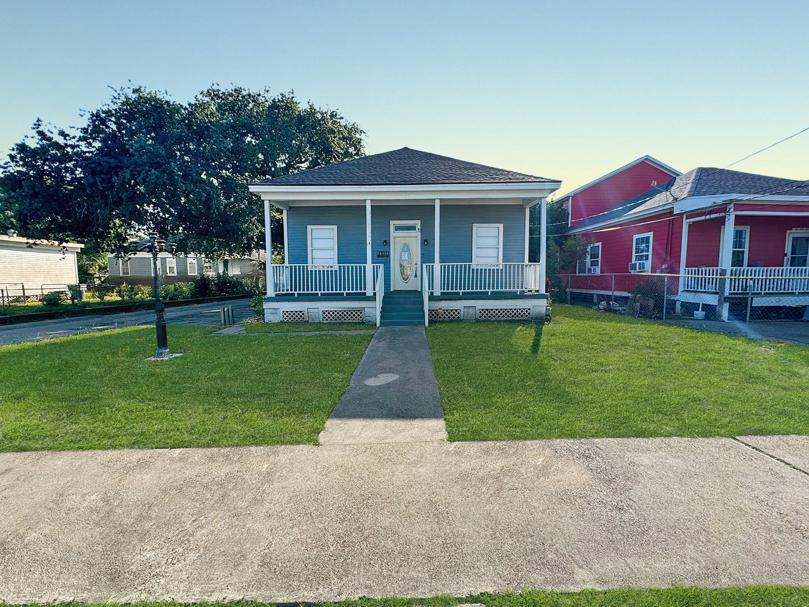 Listing photo 1