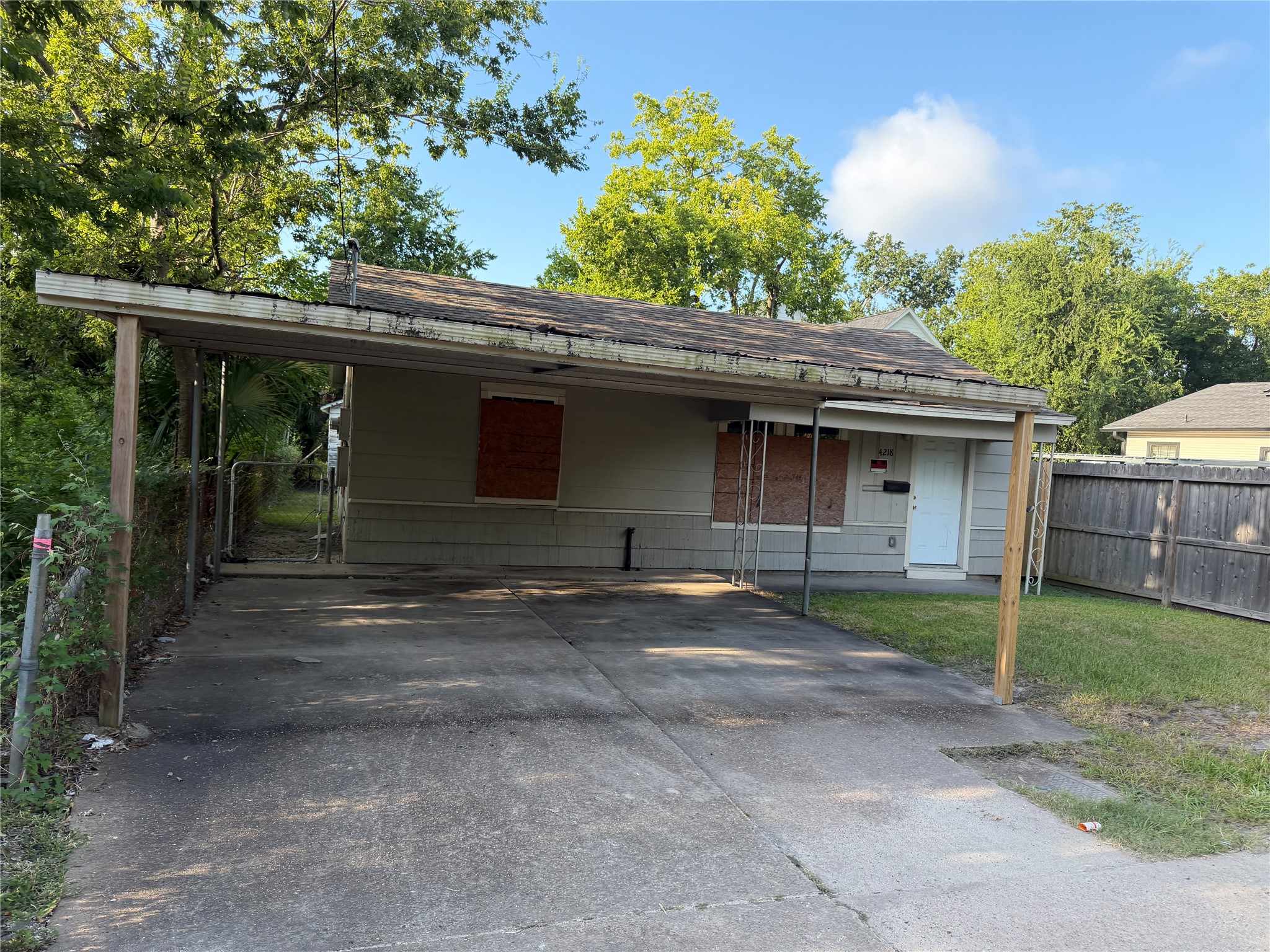 Listing photo 1