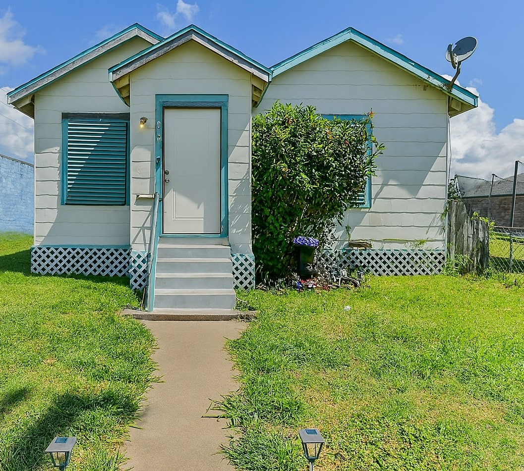 Listing photo 1