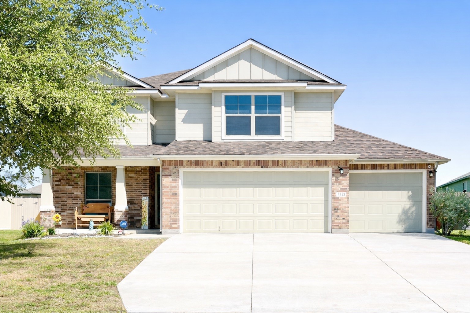 Listing photo 1