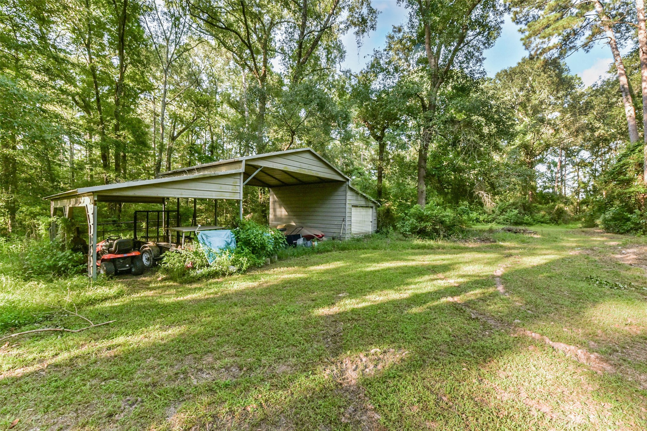 Listing photo 3