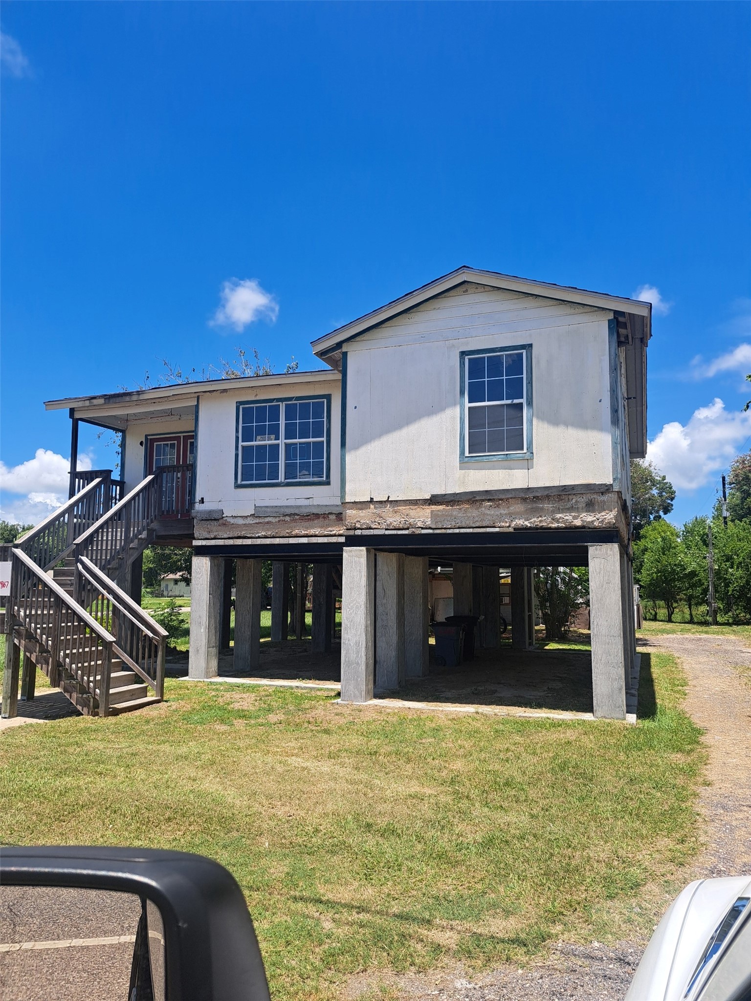 Listing photo 1