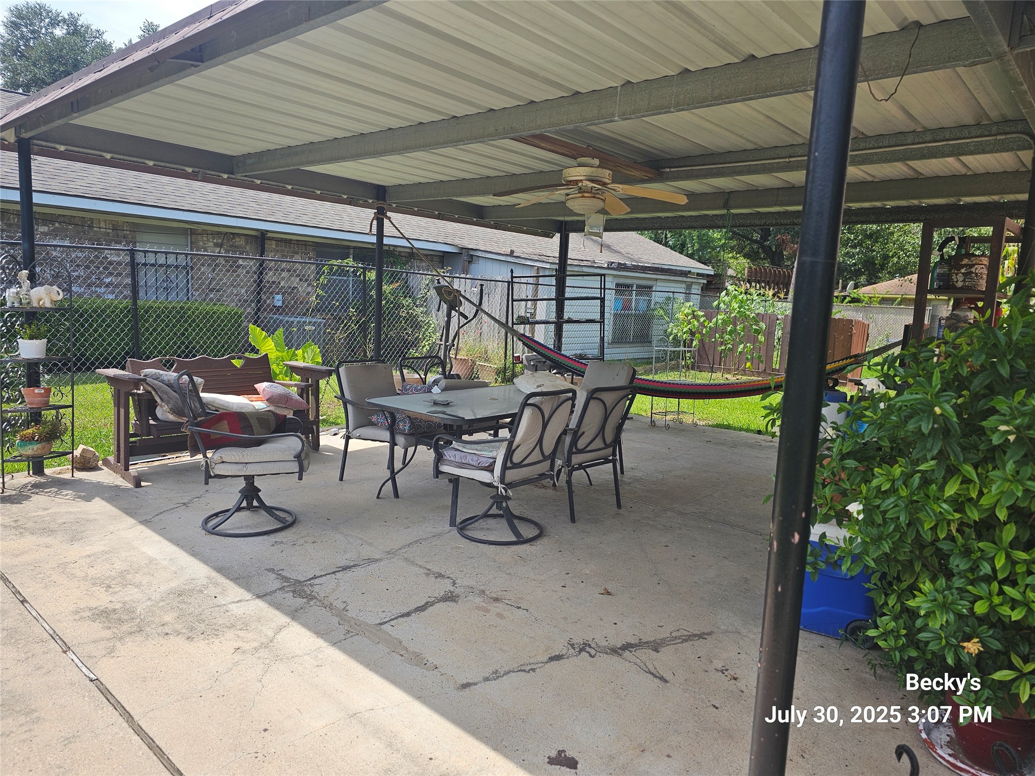 Listing photo 5