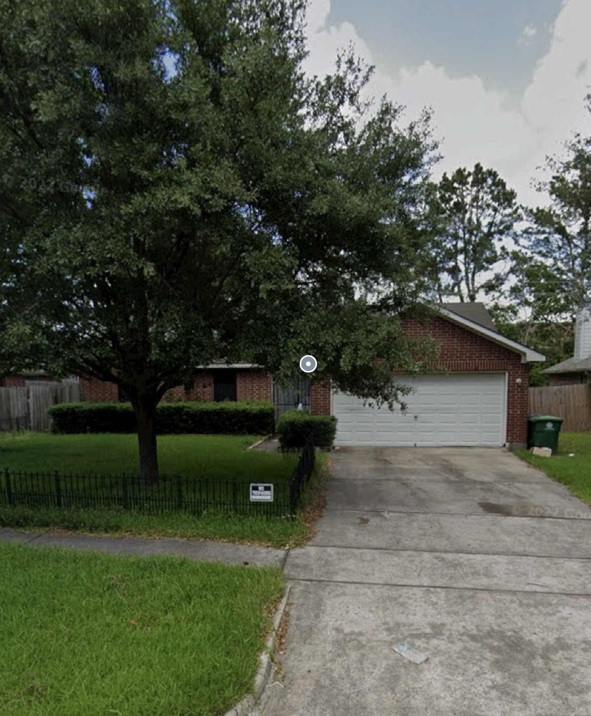 Listing photo 1