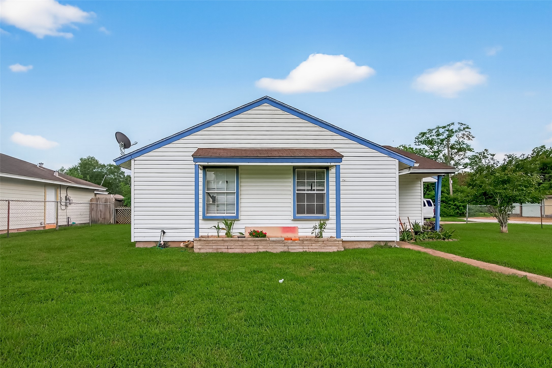 Listing photo 1