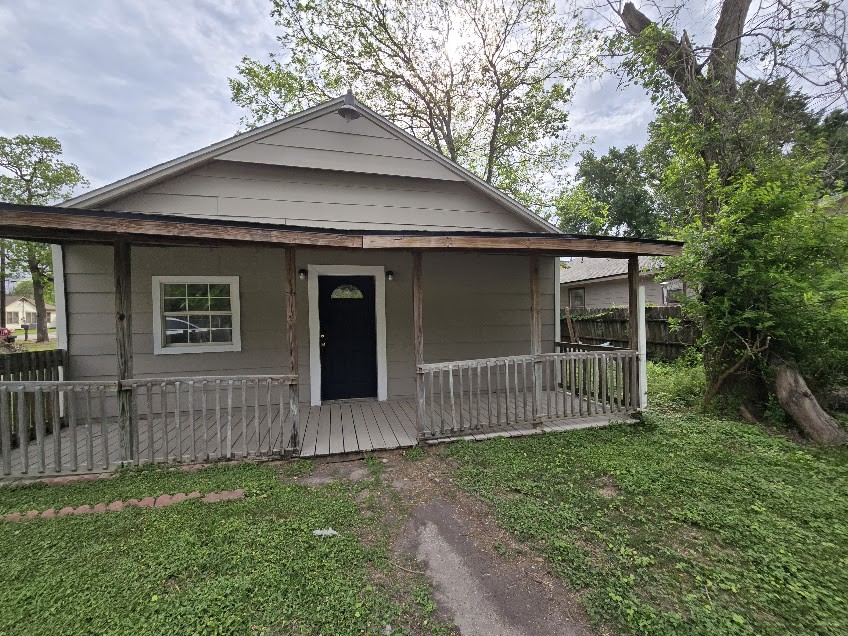 Listing photo 1