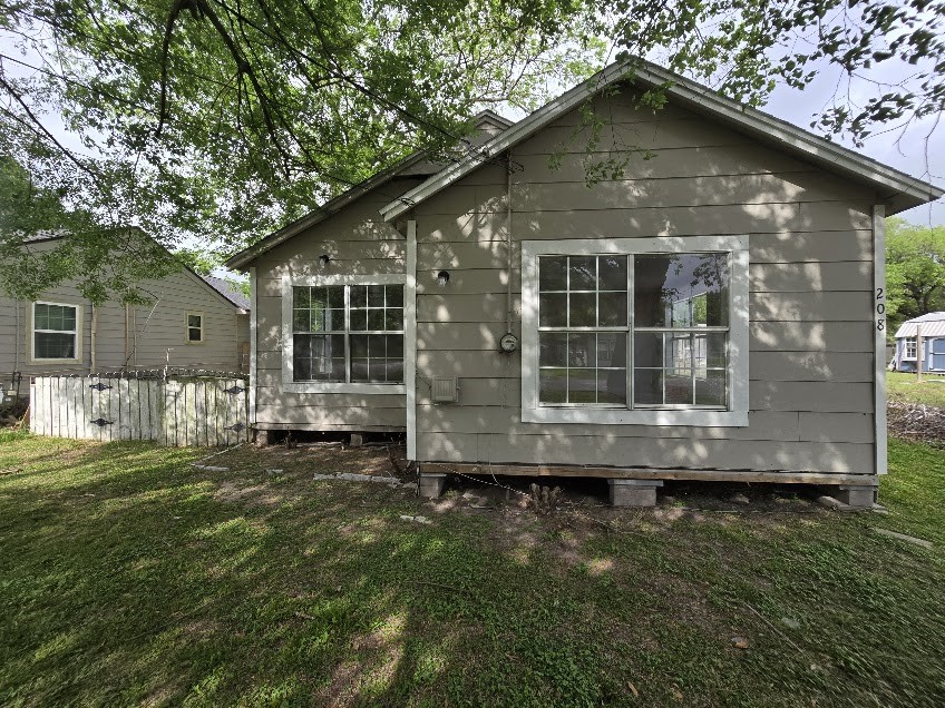 Listing photo 2
