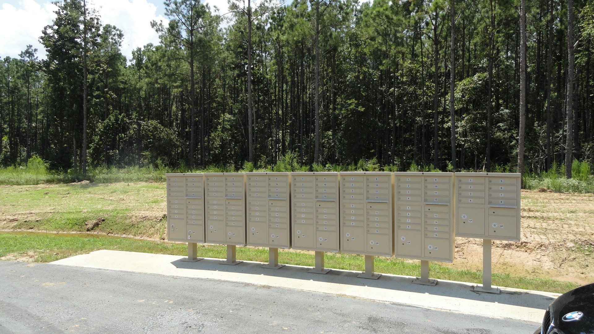 Listing photo 5