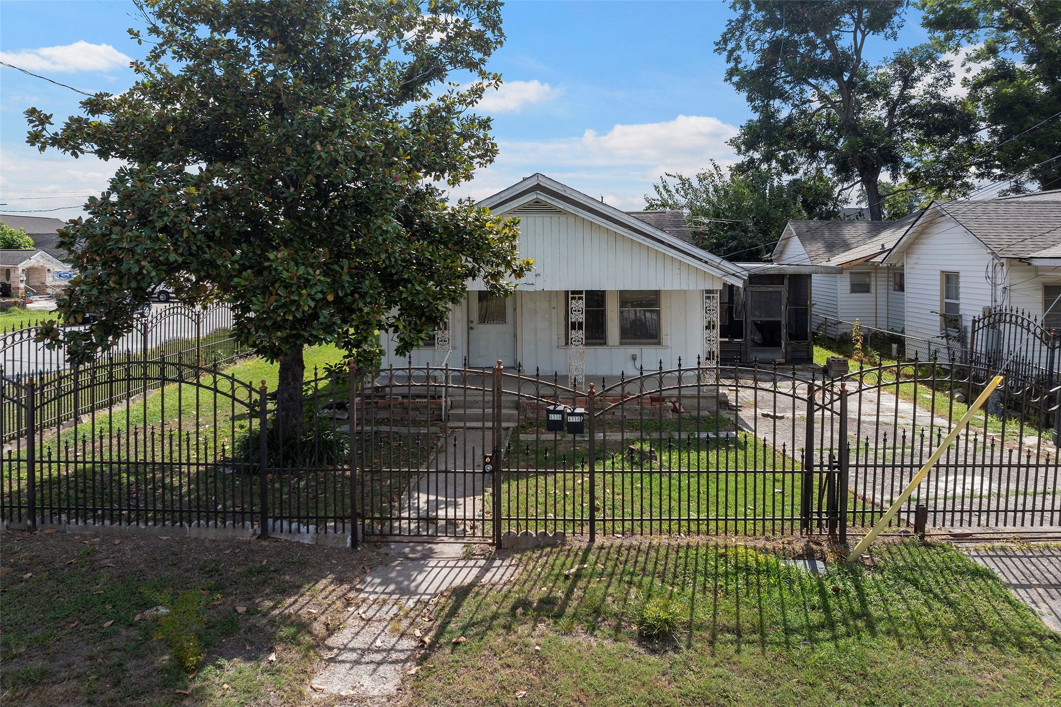 Listing photo 1