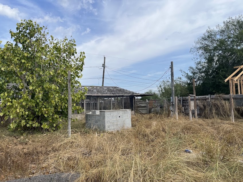 Listing photo 5