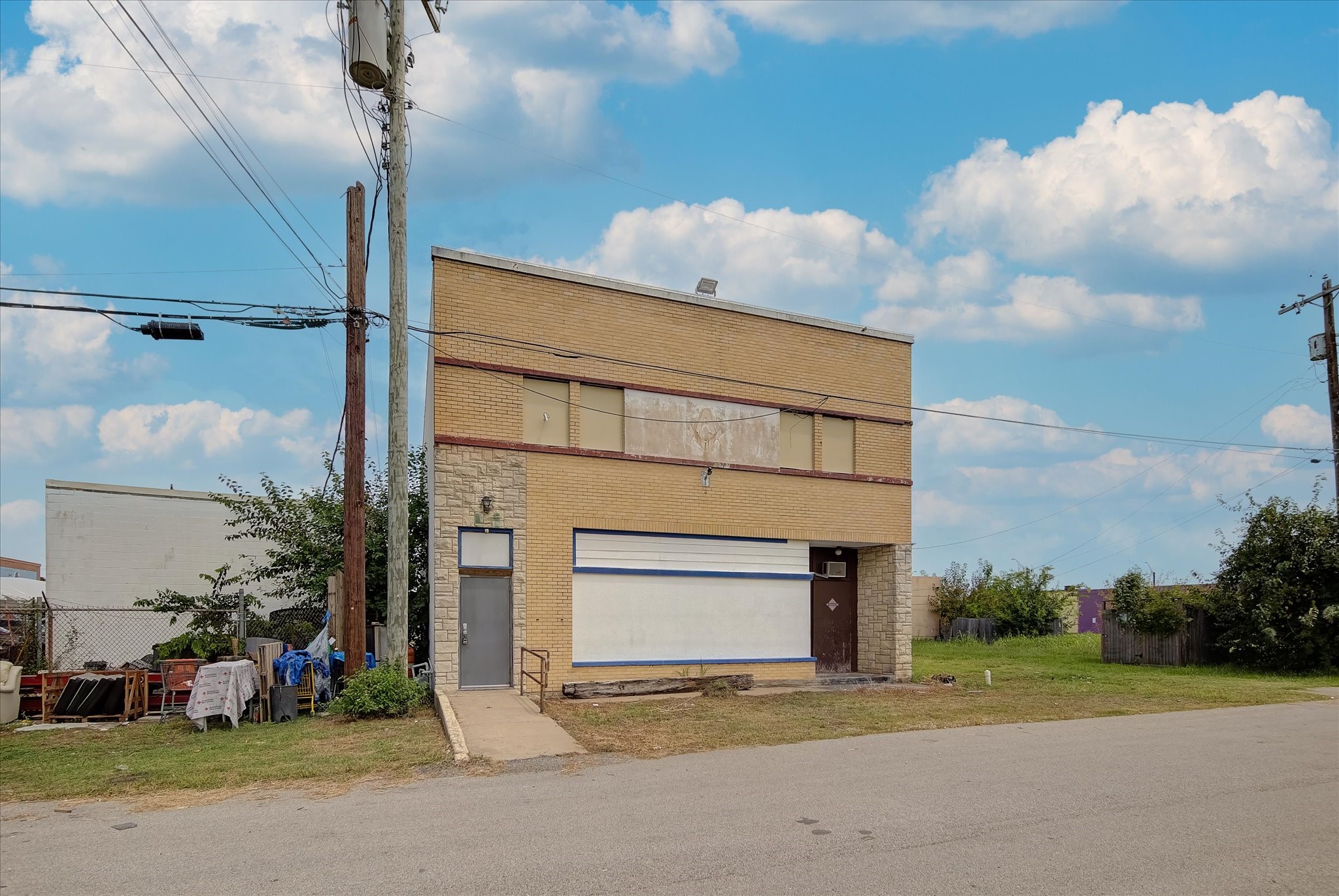 Listing photo 3