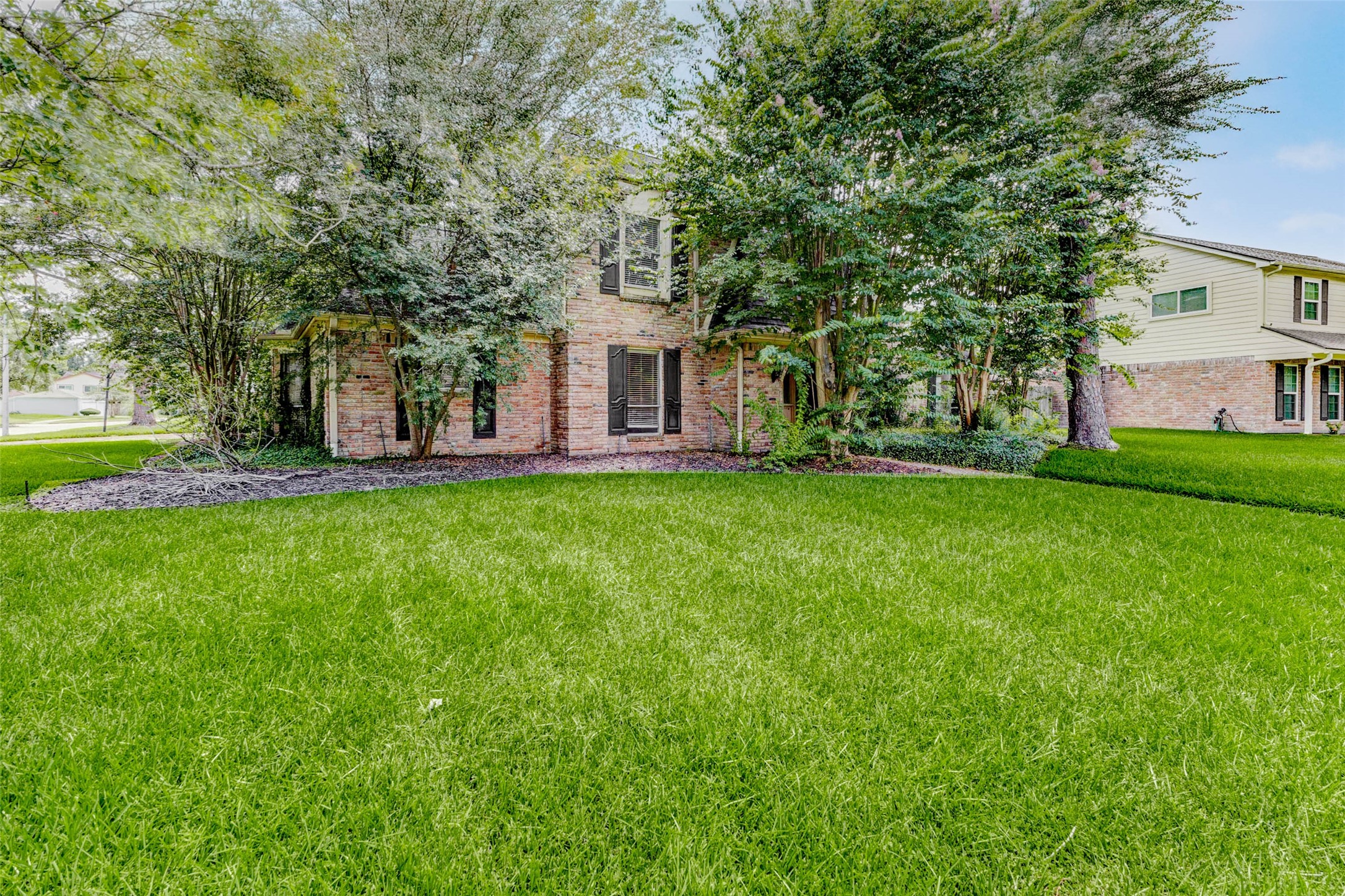 Listing photo 3