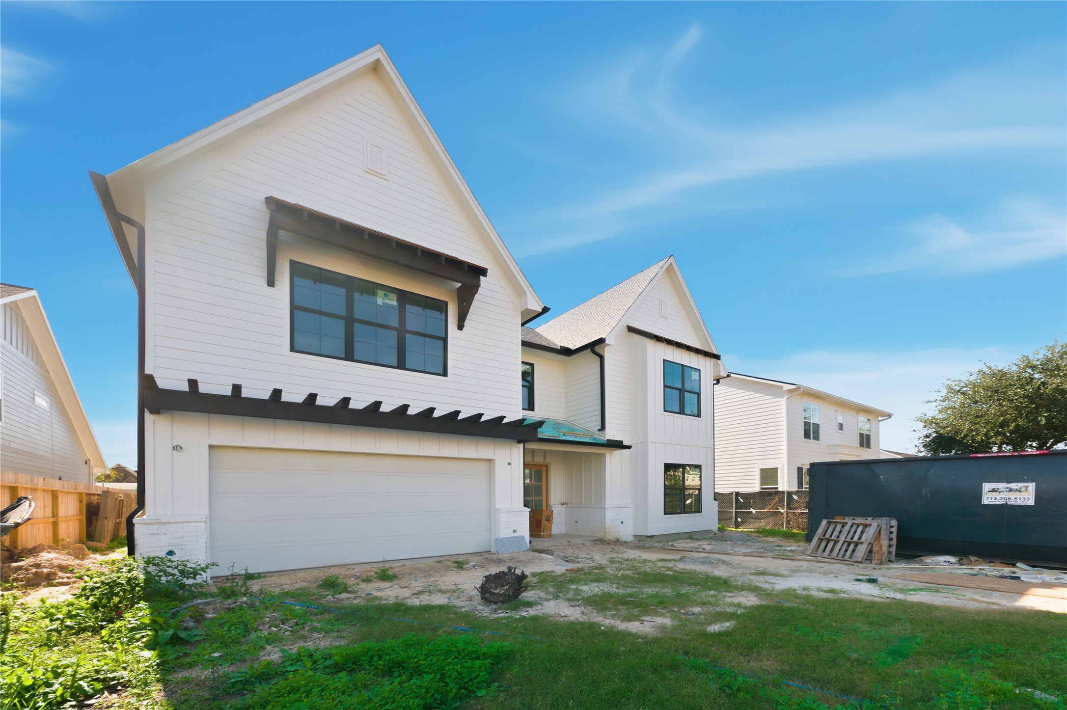 Listing photo 2