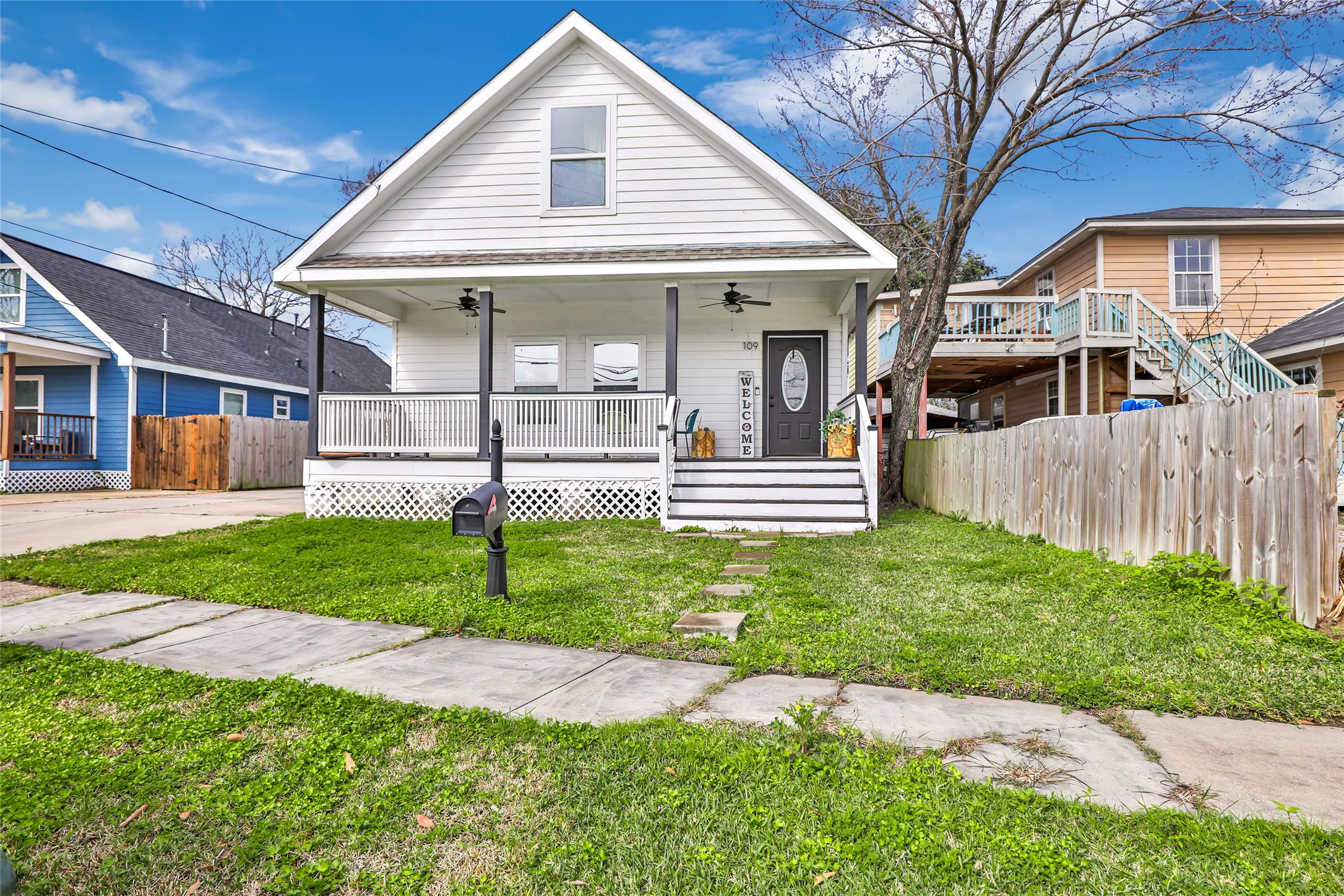 Listing photo 1