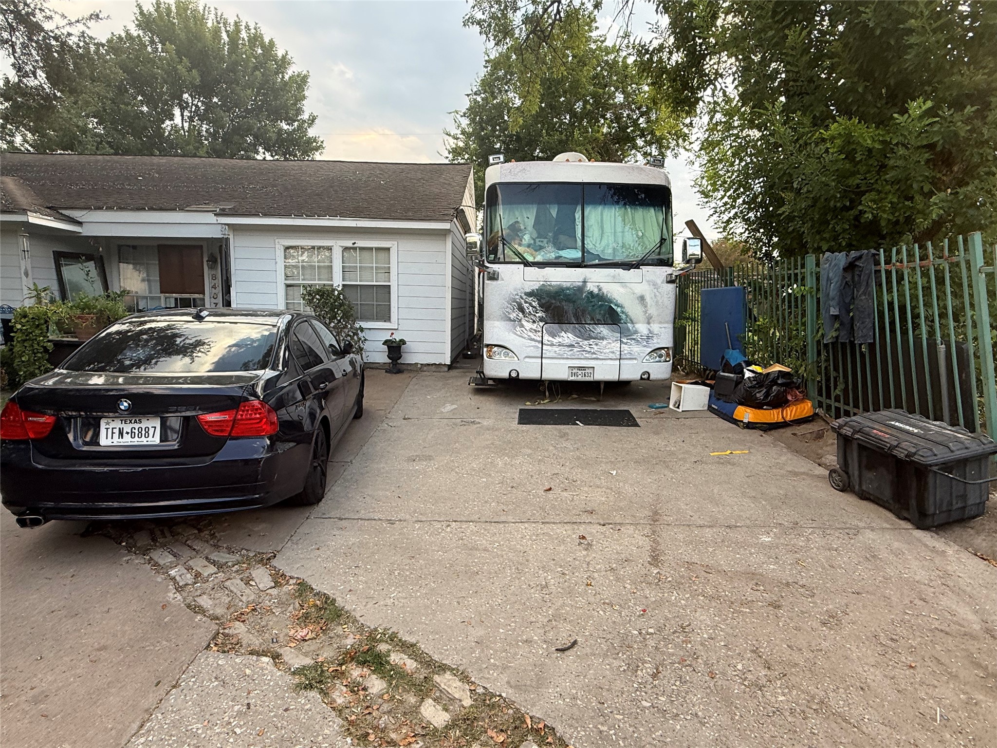 Listing photo 4